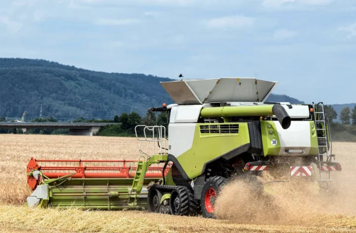 Logger in the field, interface on the bench